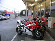 yzfr1_03s.jpg